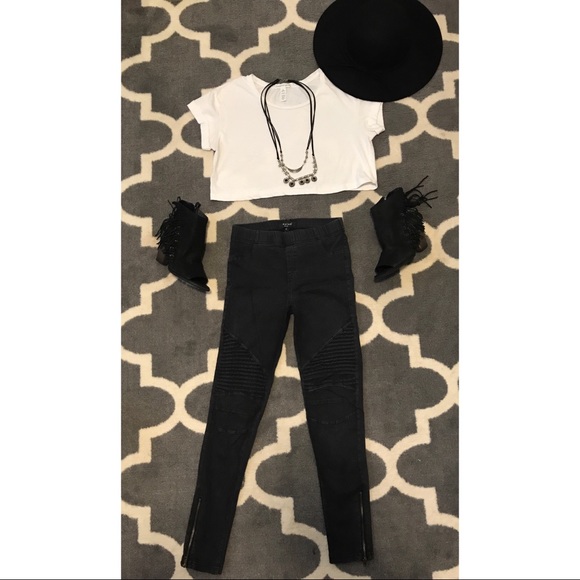 Super soft and stretchy moto leggings - Picture 1 of 6